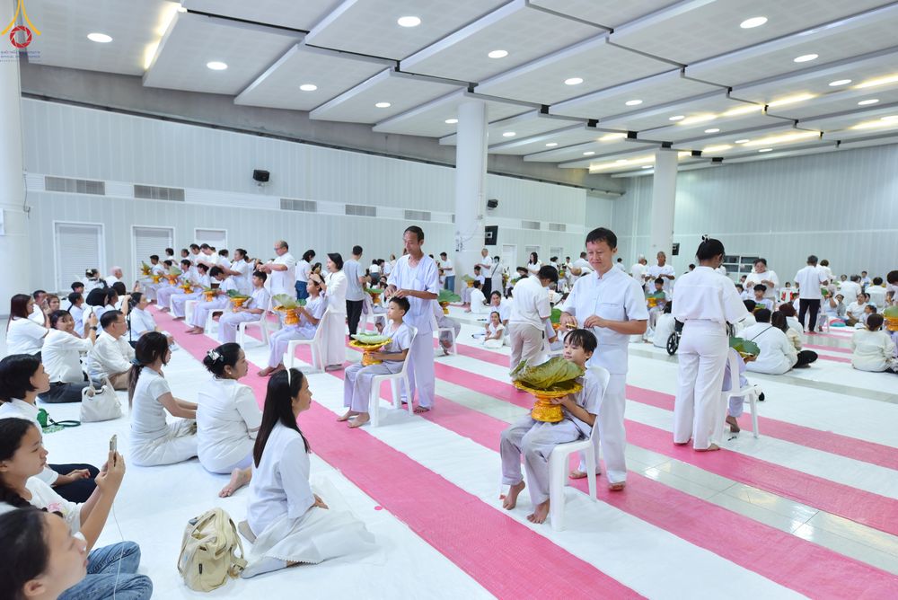 ภาพ No.316925:วันเสาร์ที่ 28 มีนาคม พ.ศ.2569 พิธีปลงผมนาคธรรมทายาท โครงการสามเณรยุวธรรมทายาท รุ่นที่ 34 โครงการสามเณรมัชฌิมธรรมทายาท รุ่นที่ 30 ณ มหารัตนวิหารคด 13 วัดพระธรรมกาย