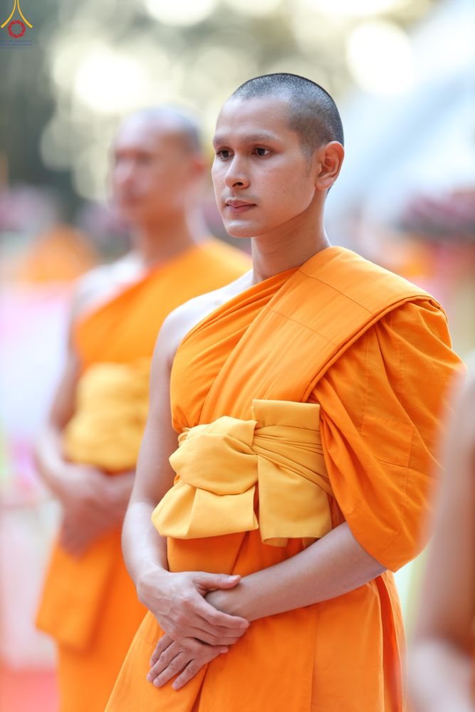 ภาพ No.290071:วันที่ 6 มกราคม พ.ศ. 2569 พิธีจุดประทีปถวายเป็นพุทธบูชา และบูชาธรรมมหาปูชนียาจารย์ (ภาพชุดที่ 2) ณ อนุสรณ์สถานมหาวิหารพระมงคลเทพมุนี (โลตัสแลนด์) อ.สองพี่น้อง จ.สุพรรณบุรี ในโครงการธรรมยาตรา กตัญญูบูชา มหาปูชนียาจารย์ พระมงคลเทพมุนี(สด จนฺทสโร) พระผู้ปรา