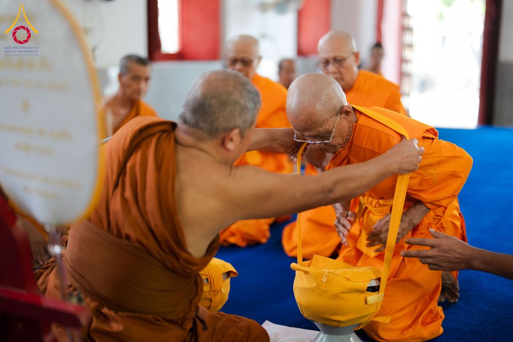 ภาพ No.341380:วันอาทิตย์ที่ 26 กรกฎาคม พ.ศ. 2569 ​โครงการอุปสมบทหมู่บูชาธรรมมหาปูชนียาจารย์ รุ่นที่ ๑ วัดกลางธนรินทร์ ต.บ้านแป้ง อ.พรหมบุรี จ.สิงห์บุรี