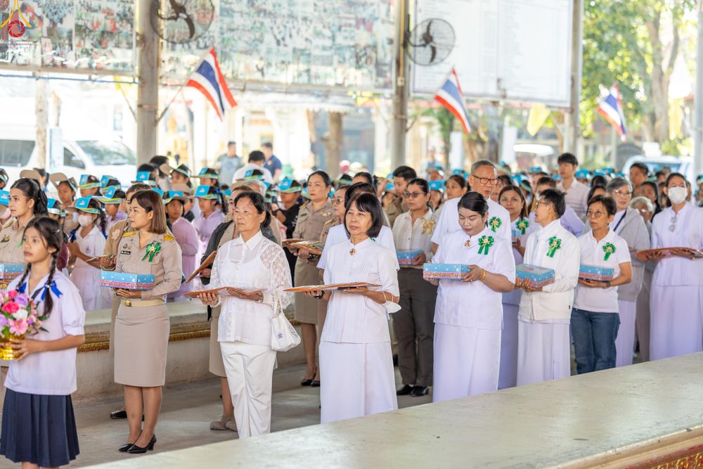 ภาพ No.293166:วันที่ 12 มกราคม พ.ศ. 2569 พิธีทอดผ้าป่าทำนุบำรุงศาสนสถาน ณ วัดไผ่โรงวัว ต.บางตาเถร อ.สองพี่น้อง จ.สุพรรณบุรี ในโครงการธรรมยาตรา กตัญญูบูชา มหาปูชนียาจารย์ พระมงคลเทพมุนี(สด จนฺทสโร) พระผู้ปราบมาร อนุสรณ์สถาน 7 แห่ง ปีที่ 14