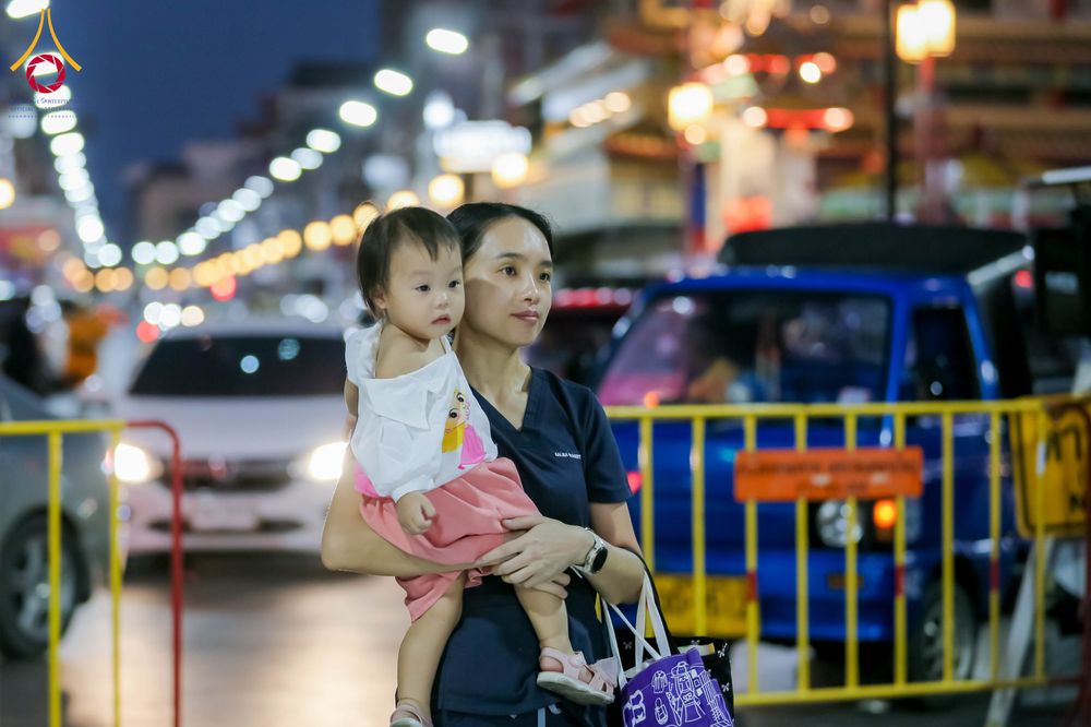 ภาพ No.313828:วันอาทิตย์ที่ 14 มีนาคม พ.ศ. 2569 ทำบุญเมืองหาดใหญ่ตักบาตรพระ 1,109 รูป เติมบุญใหญ่ หลังวิกฤตมหาอุทกภัย ณ ซุ้มประตูไชน่าทาวน์ ถนนศุภสารรังสรรค์ อ.หาดใหญ่ จ.สงขลา