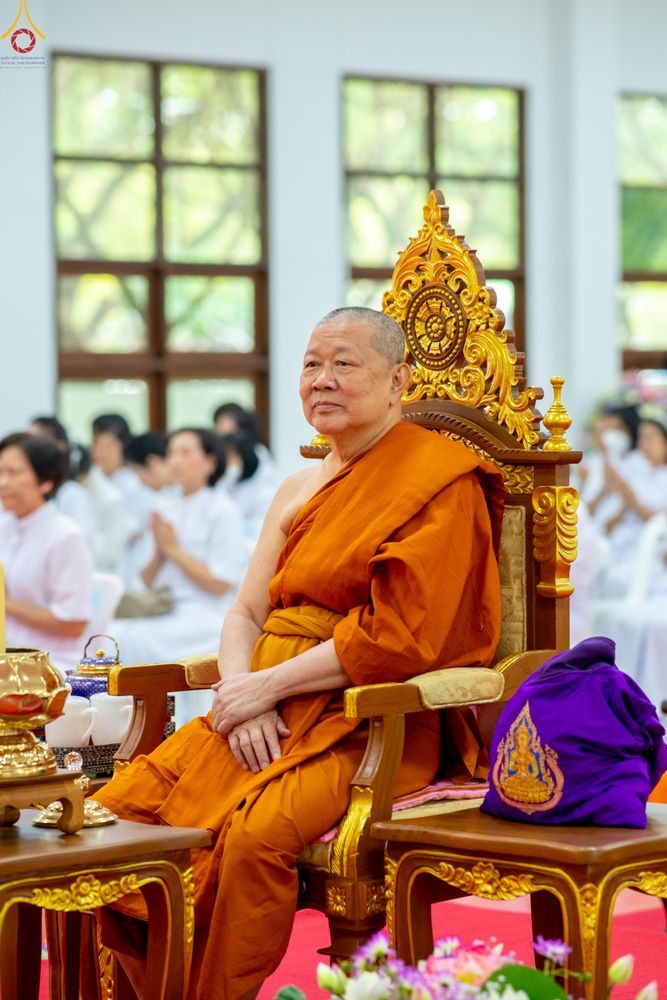 ภาพ No.328585:วันอังคารที่ 12 พฤษภาคม พ.ศ.2569 เจ้าประคุณสมเด็จพระมหารัชมงคลมุนี กรรมการมหาเถรสมาคม เจ้าคณะหนกลาง วัดไตรมิตรวิทยาราม วรวิหาร โปรดเมตตาเป็นองค์ประธาน พิธีเจริญพระพุทธมนต์ อายุวัฒนมงคล 98 ปี คุณแม่จุรี สุทธิผล ณ อาคารปลูกศรัทธา 2 วัดพระธรรมกาย
