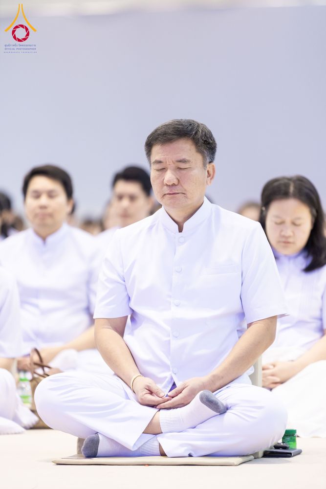 ภาพ No.287574:วันที่ 1 มกราคม พ.ศ. 2569 พิธีบูชาข้าวพระ ณ สภาธรรมกายสากล วัดพระธรรมกาย