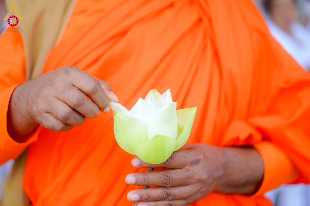 ภาพ No.326825:วันที่ 27-30 เมษายน พ.ศ.2569 ต้อนรับชาวต่างชาติจากประเทศมาเลเซีย ฝรั่งเศส เมียนมาร์ และศรีลังกา  เยี่ยมชมวัดพระธรรมกาย