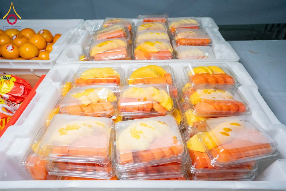 ภาพ No.301113:วันที่ 23 มกราคม พ.ศ. 2569 พิธีถวายภัตตาหารเป็นสังฆทาน แด่พระธรรมยาตรา ณ อนุสรณ์สถานบางปลา วัดบางปลา อำเภอบางเลน จังหวัดนครปฐม ในโครงการธรรมยาตรา กตัญญูบูชา มหาปูชนียาจารย์ พระมงคลเทพมุนี(สด จนฺทสโร) พระผู้ปราบมาร อนุสรณ์สถาน 7 แห่ง ปีที่ 14