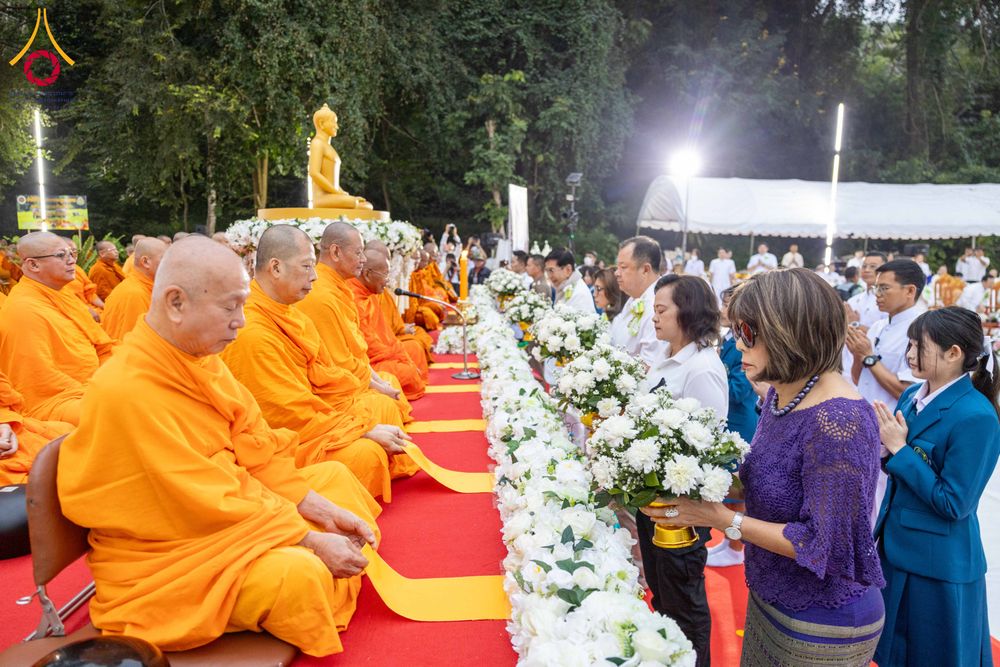 ภาพ No.286005:วันเสาร์ที่ 13 ธันวาคม พ.ศ.2568 พิธีตักบาตรพระภิกษุสามเณร 1,000 รูป ณ บริเวณหน้าอุทยานแห่งชาติเขาใหญ่ อำเภอปากช่อง จ.นครราชสีมา