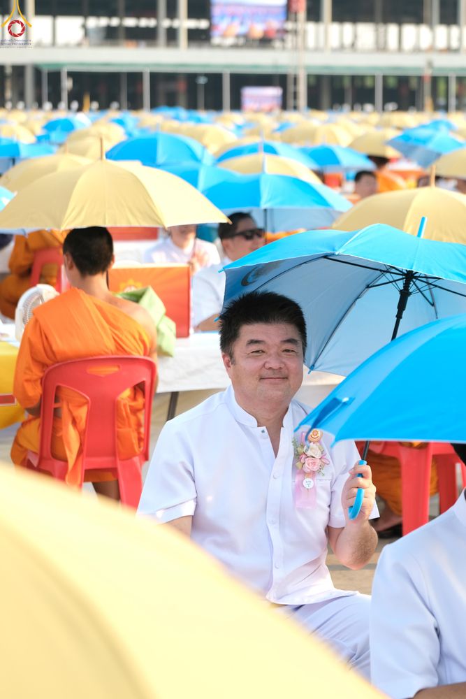 ภาพ No.324622:วันที่ 22 เมษายน พ.ศ.2569 (วันคุ้มครองโลก) บรรยากาศสาธุชน ในงานถวายมหาสังฆทาน 40,000 กว่าวัดทั่วประเทศ ณ ลานธรรม วัดพระธรรมกาย