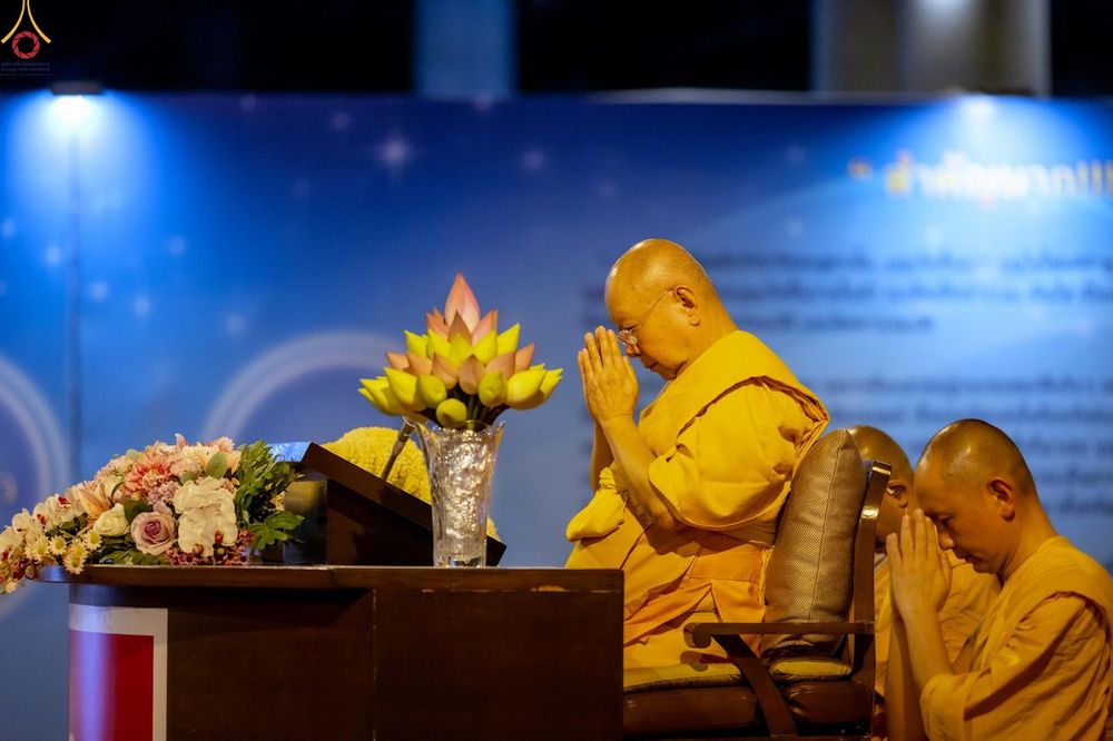 ภาพ No.345885:วันพฤหัสบดีที่ 27 สิงหาคม พ.ศ.2569 พิธีฉลองชัยสวดมนต์บทธัมมจักกัปปวัตตนสูตร 8,657,585,858 จบ ณ มหารัตนวิหารคด วัดพระธรรมกาย