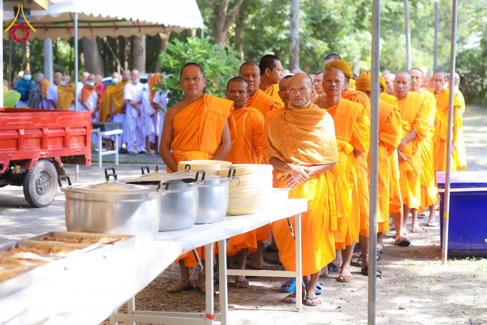 ภาพ No.285599:วันที่ 26-30  พฤศจิกายน พ.ศ. 2568  กิจกรรมสวดมนต์ นั่งสมาธิ ฟังธรรม ของนาคธรรมทายาท ในโครงการบวชบูชาธรรมมหาปูชนียาจารย์  ณ ศูนย์ปฏิบัติธรรมบุรีรัมย์ จ.บุรีรัมย์