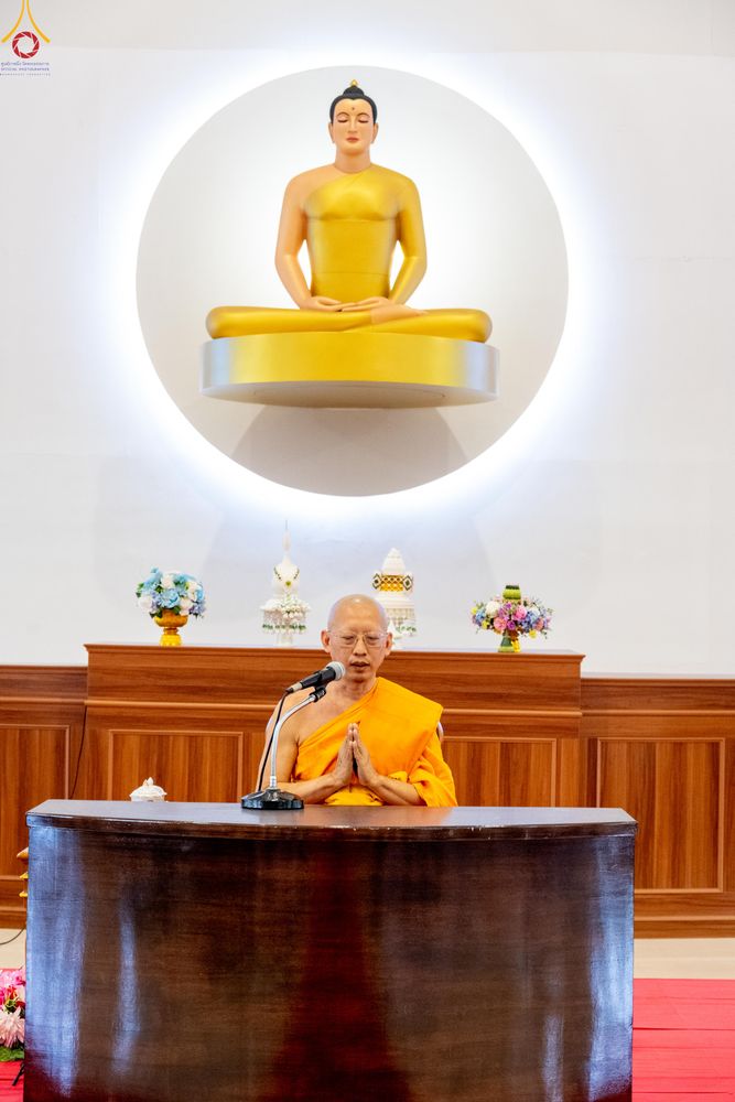 ภาพ No.283946:วันที่ 18 พฤศจิกายน พ.ศ. 2568 พิธีทอดกฐินสามัคคีทั่วไทย 30,000 วัด  โดยคณะศิษยานุศิษย์ บูชาธรรม 81 ปี  หลวงพ่อธัมมชโย  ณ วัดสวายสอ จ.บุรีรัมย์