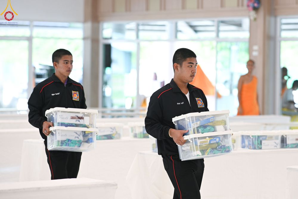 ภาพ No.81184:พิธีถวายสังฆทานแด่คณะสงฆ์ 323 วัด พิธีมอบกองทุนหนุนแรงใจช่วยครูใต้ และพิธีทำบุญอุทิศส่วนกุศลแด่ผู้วายชนม์ในเหตุการณ์ความไม่สงบ ๔ จังหวัดชายแดนภาคใต้  ปีที่ 19 ครั้งที่ 162 วันเสาร์ที่ 27 พฤษภาคม พ.ศ. 2566 ณ ศูนย์ปฏิบัติธรรมภาคใต้ อ.บางกล่ำ จ.สงขลา