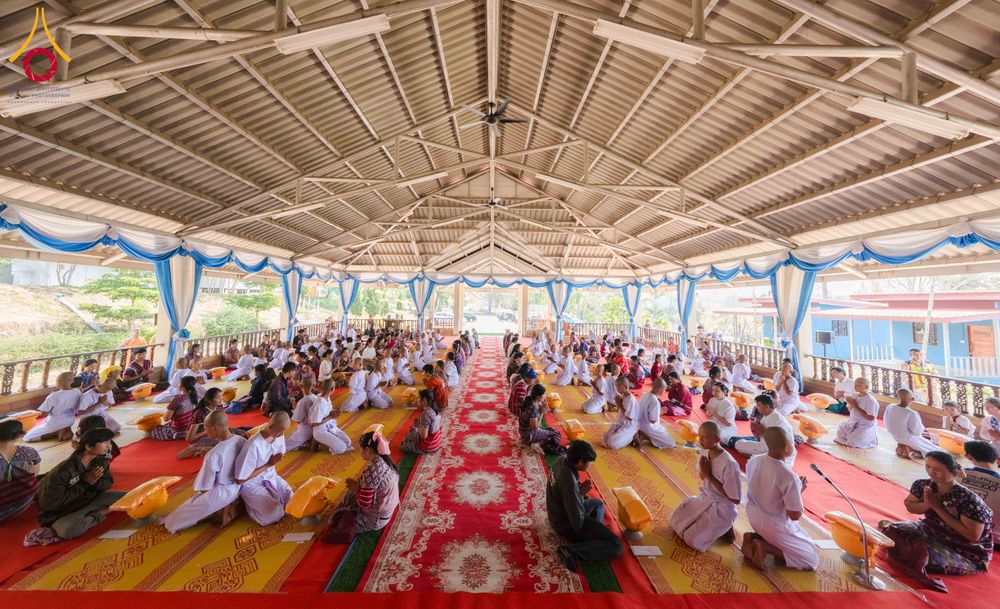 ภาพ No.317668:วันพฤหัสบดีที่ ๒ เมษายน พ.ศ.๒๕๖๙ พิธีบรรพชาสามเณรภาคฤดูร้อน น้อมบูชาธรรมอายุวัฒนมงคล ๘๒ ปี หลวงพ่อธัมมชโย และ ถวายเป็นพระราชกุศลแด่ สมเด็จพระกนิษฐาธิราชเจ้ากรมสมเด็จพระเทพรัตน์ราชสุดาฯ สยามบรมราชกุมารี รุ่นที่ ๑๓ ณ วัดทุ่งเจริญธรรม อำเภออมก๋อย จังหวัดเชี