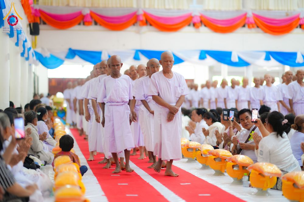 ภาพ No.281164:วันที่ 4 ธันวาคม พ.ศ. 2568 พิธีบรรพชาสามเณร ในโครงการบวชบูชาธรรมมหาปูชนียาจารย์  ณ วัดกลางพระอารามหลวง จังหวัดบุรีรัมย์