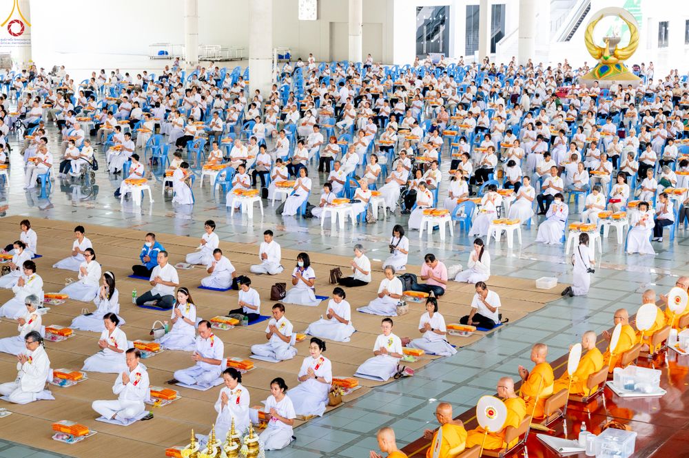 ภาพ No.348507:วันที่ 11 กันยายน พ.ศ.2569 พิธีบุพเปตพลี ครั้งที่ 188 ร่วมอุทิศส่วนกุศล แด่หมู่ญาติผู้ล่วงลับไปแล้ว และเป็นปัจจัยสนับสนุน การเผยแผ่พระพุทธศาสนา ณ หอฉันคุณยายอาจารย์ วัดพระธรรมกาย
