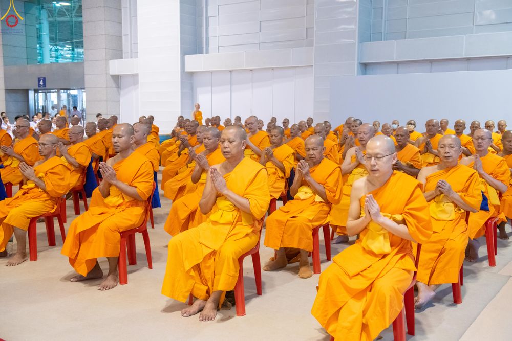 ภาพ No.311722:วันอังคารที่ 3 มีนาคม พ.ศ.2569 ปฏิบัติธรรมภาคสายวันมาฆบูชา พิธีถวายภัตตาหารเป็นสังฆทาน ณ สภาธรรมกายสากล วัดพระธรรมกาย