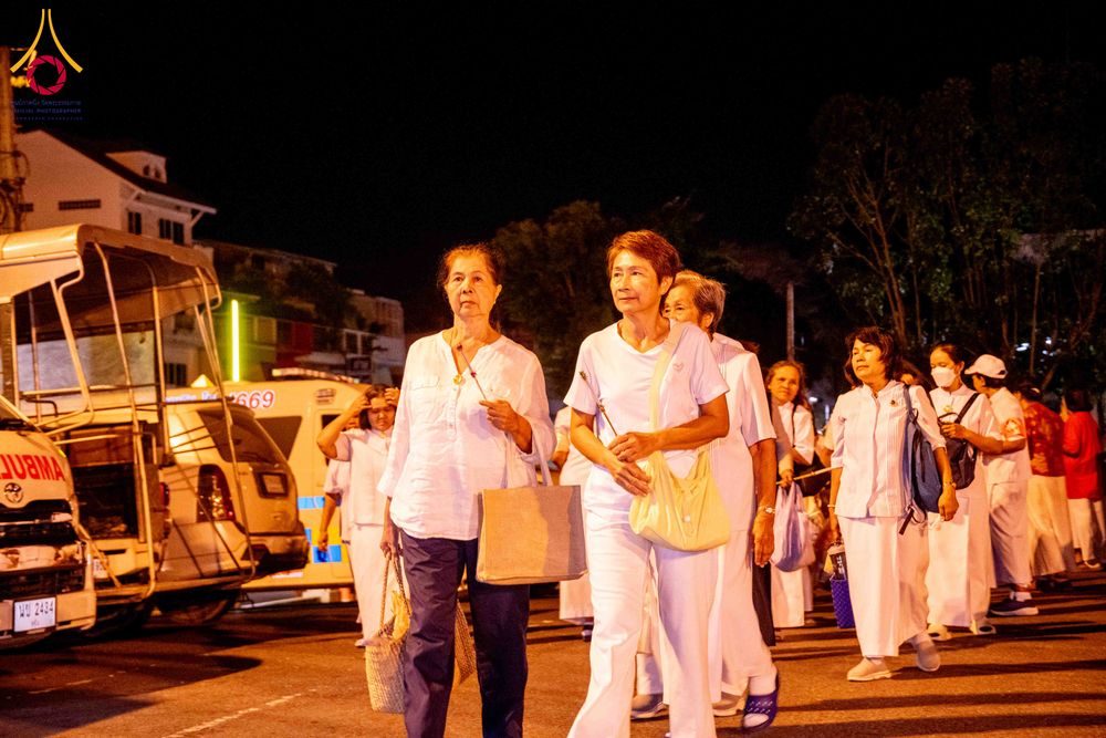 ภาพ No.310262:วันอาทิตย์ที่ 15 กุมภาพันธ์ พ.ศ. 2569 ตักบาตรพระ 1,000 รูป เมืองตรัง ปีที่ 2 ณ ลานพระบรมราชานุสาวรีย์ รัชกาลที่ 5 (หน้าศาลจังหวัดตรัง)อ.เมือง จ.ตรัง