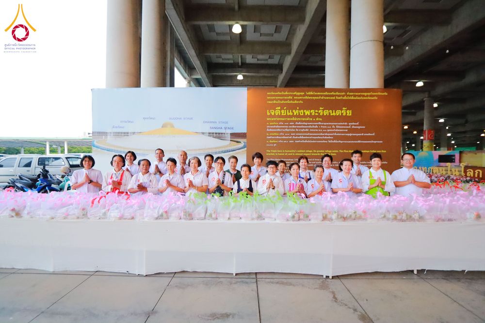 ภาพ No.341465:วันเสาร์ที่ 25 กรกฎาคม พ.ศ. 2569 พิธีเวียนประทักษิณ พิธีวันทาเจดีย์  โครงการอุปสมบทหมู่ รุ่นเข้าพรรษา ปี พ.ศ.2569 โครงการบวชพระนานาชาติ AEC และ WAB รุ่นที่ 10 ณ โบสถ์พระไตรปิฎก วัดพระธรรมกาย จ.ปทุมธานี