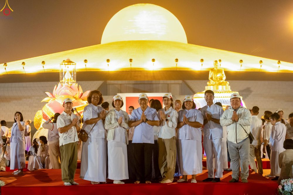 ภาพ No.308151:วันที่ 31 มกราคม พ.ศ. 2569 พิธีจุดประทีปธรรมถวายเป็นพุทธบูชา  และบูชาธรรมมหาปูชนียาจารย์ (ภาพชุดที่ 3) ณ วัดพระธรรมกาย ปทุมธานี ในโครงการธรรมยาตรา กตัญญูบูชา มหาปูชนียาจารย์ พระมงคลเทพมุนี(สด จนฺทสโร) พระผู้ปราบมาร อนุสรณ์สถาน 7 แห่ง ปีที่ 14