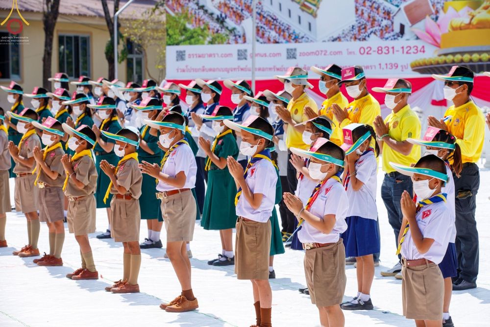 ภาพ No.72721:พระธรรมยาตรา ปฏิบัติศาสนกิจทำนุบำรุงศาสนสถาน, สวดธรรมจักร ,ปฏิบัติธรรม ร่วมกับชุมชน,นักเรียนเด็กดีวีสตาร์ ในโครงการธรรมยาตรากตัญญูบูชา มหาปูชนียาจารย์ พระมงคลเทพมุนี(สด จนฺทสโร) พระผู้ปราบมาร อนุสรณ์สถาน 7 แห่ง ปีที่ 11 ณ วัดโบสถ์(บน) อ.บางกรวย จ.นนทบุรี