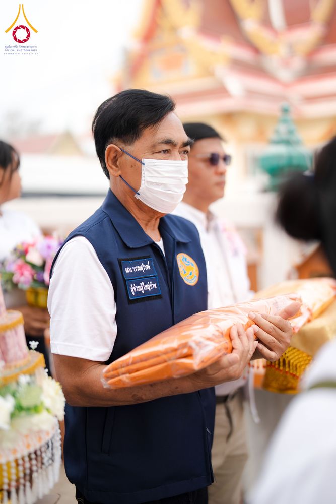 ภาพ No.298922:วันที่ 20 มกราคม พ.ศ. 2569 พิธีทอดผ้าป่าทำนุบำรุงศาสนสถาน ณ วัดใหม่นพรัตน์ ต.เนินพระปรางค์ อ.สองพี่น้อง จ.สุพรรณบุรี ในโครงการธรรมยาตรา กตัญญูบูชา มหาปูชนียาจารย์ พระมงคลเทพมุนี(สด จนฺทสโร) พระผู้ปราบมาร อนุสรณ์สถาน 7 แห่ง ปีที่ 14