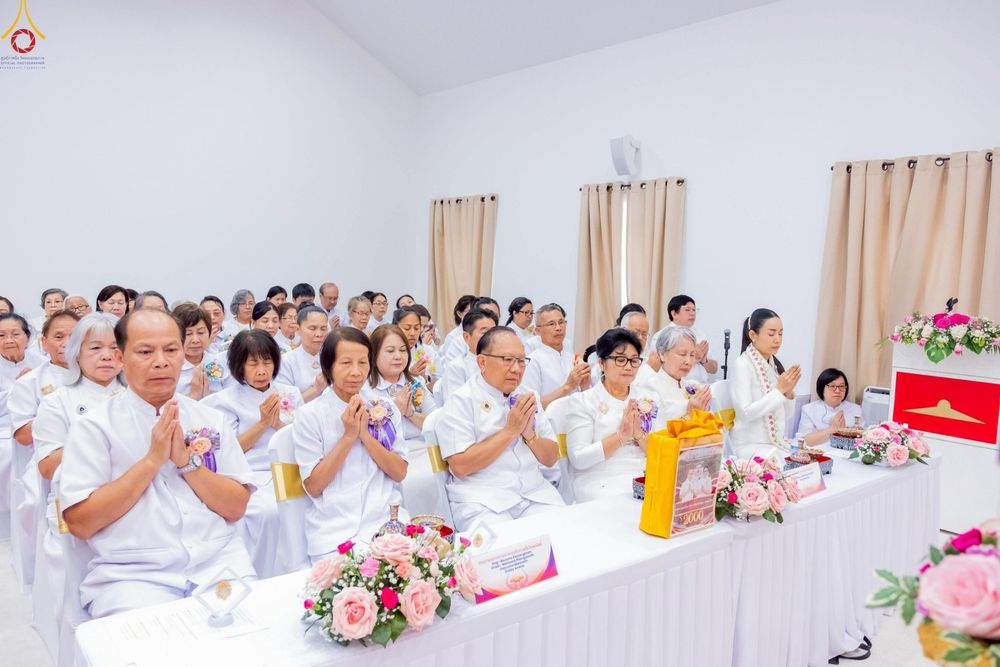 ภาพ No.234681:วันอาทิตย์ที่ 20 กรกฎาคม  พ.ศ.2568 พิธีทอดผ้าป่าภาคพื้นอเมริกา พิธีเจริญพระพุทธมนต์ ฉลองอาคารแก้วธรรมชัยรัตนอนันต์ วัดพระธรรมกายเทนเนสซี ประเทศสหรัฐอเมริกา