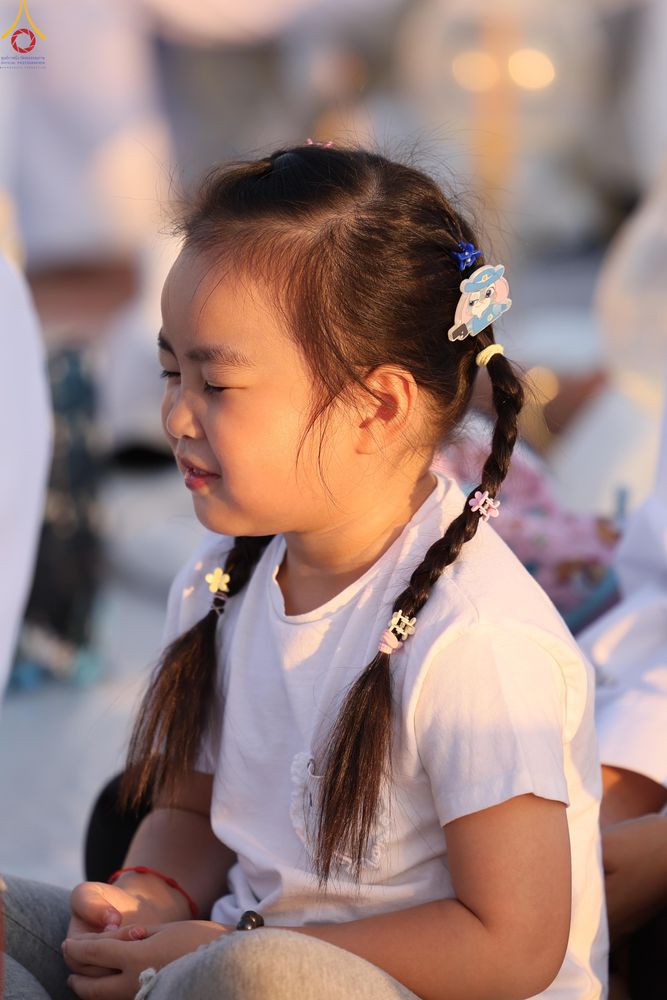 ภาพ No.302007:วันที่ 23 มกราคม พ.ศ. 2569 พิธีจุดประทีปธรรมถวายเป็นพุทธบูชา และบูชาธรรมมหาปูชนียาจารย์  ณ อนุสรณ์สถานลำดับที่ 5 สถานที่เผยแผ่วิชชาธรรมกายครั้งแรก อนุสรณ์สถานบางปลา วัดบางปลา อำเภอบางเลน จังหวัดนครปฐม ในโครงการธรรมยาตรา กตัญญูบูชา มหาปูชนียาจารย์ พระมงคล