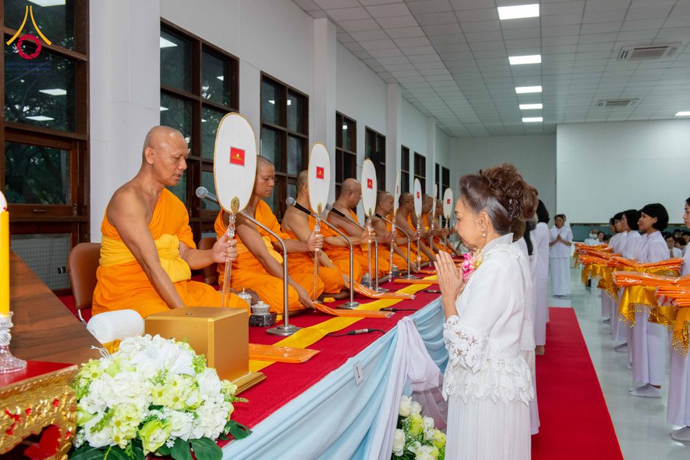 ภาพ No.314916:วันอาทิตย์ที่ 22 มีนาคม พ.ศ. 2569 พิธีบำเพ็ญกุศล คุณพ่อณรงค์ จินตมากุล  สิริอายุ 99 ปี 11 เดือน โยมบิดา พระครูปลัดรัตนวีรวัฒน์ (รังสฤษดิ์ อิทฺธิจินตโก) ที่ปรึกษาเจ้าคณะจังหวัดปทุมธานี เจ้าอาวาสวัดพระธรรมกาย  ณ ห้องปลูกศรัทธา 2 วัดพระธรรมกาย ปทุมธานี