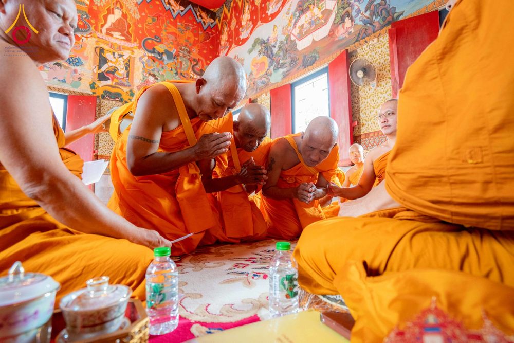 ภาพ No.278322:วันศุกร์ที่ 5 ธันวาคม พ.ศ. 2568 (วันพ่อแห่งชาติ) พิธีบรรพชาอุปสมบทหมู่ธรรมทายาท จำนวน 16 รูป โครงการบรรพชาอุปสมบทหมู่ รุ่นบูชาธรรมมหาปูชนียาจารย์ ประจำปี 2568  ณ ศูนย์ปฏิบัติธรรมและอบรมเยาวชนพระนครศรีอยุธยา จ.พระนครศรีอยุธยา