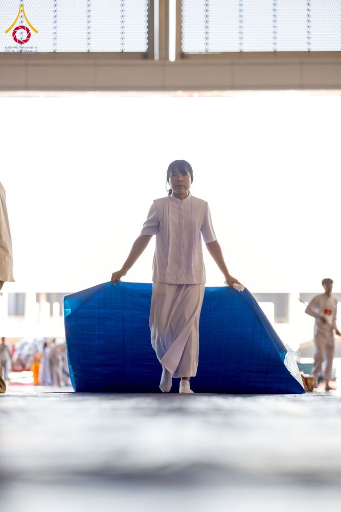 ภาพ No.277074:วันอาทิตย์ที่ 7 ธันวาคม พ.ศ. 2568 พิธีตักบาตรอาทิตย์ต้นเดือน ณ บ้านแก้วเรือนทองคุณยายฯ วัดพระธรรมกาย