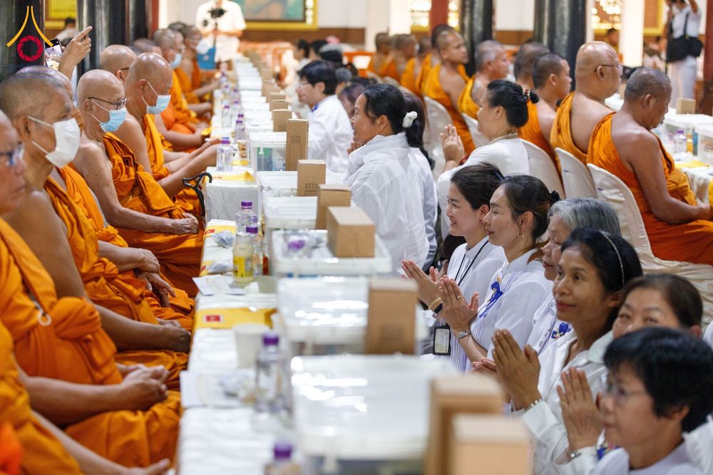 ภาพ No.202225:พิธีเจริญพระพุทธมนต์ ปฏิบัติธรรม มอบทุนการศึกษา ถวายสังฆทาน 108 วัด เพื่อถวายเป็นพุทธบูชา และขับเคลื่อนโครงการหมู่บ้านรักษาศีล 5 โดยคณะสงฆ์จังหวัดนครปฐม คณะศิษยานุศิษย์วัดพระธรรมกาย โครงการธรรมยาตรา ปีที่ 13 ณ วัดบางปลา อำเภอบางเลน จังหวัดนครปฐม