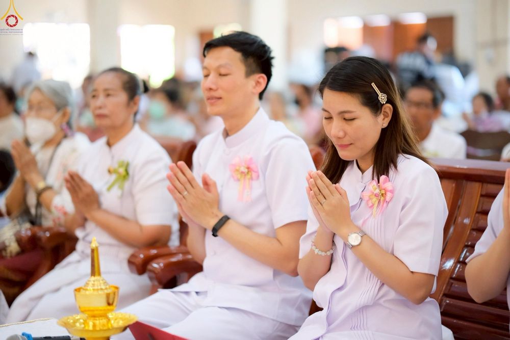 ภาพ No.261003:วันที่ 19 ตุลาคม พ.ศ. 2568 พิธีทอดกฐินสามัคคีทั่วไทย 30,000 วัด โดยคณะศิษยานุศิษย์ บูชาธรรม 81 ปี หลวงพ่อธัมมชโย ณ วัดทุ่งน้อย อ.นครชัยศรี จ.นครปฐม