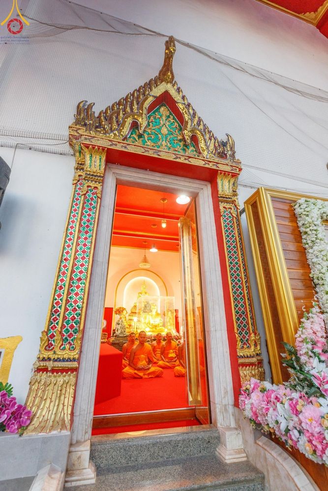 ภาพ No.194155:พระธรรมยาตราปฏิบัติธรรม และถ่ายภาพหมู่ประวัติศาสตร์ ณ วัดสองพี่น้อง ต.ต้นตาล อ.สองพี่น้อง จ.สุพรรณบุรี ในโครงการธรรมยาตรา กตัญญูบูชา มหาปูชนียาจารย์ พระมงคลเทพมุนี(สด จนฺทสโร) พระผู้ปราบมาร อนุสรณ์สถาน 7 แห่ง ปีที่ 13 วันที่ 12 มกราคม พ.ศ. 2568