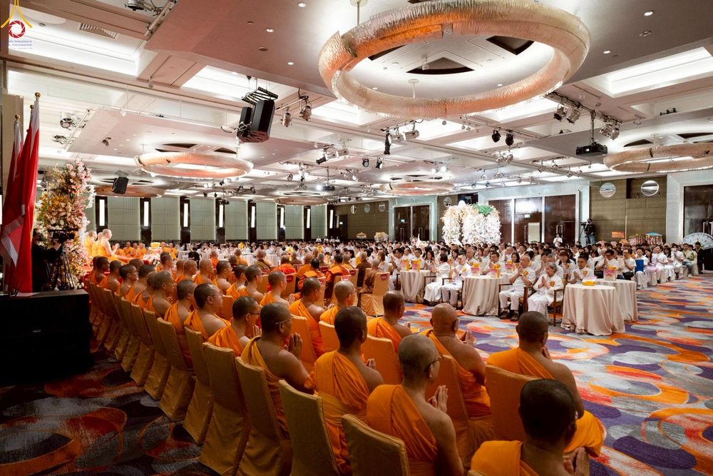 ภาพ No.271423:วันอาทิตย์ที่ 26 ตุลาคม พ.ศ. 2568 พิธีกล่าวสุนทรพจน์รวมสงฆ์ 3 นิกาย  ในวาระครบรอบ 30 ปีวัดพระธรรมกายไทเป