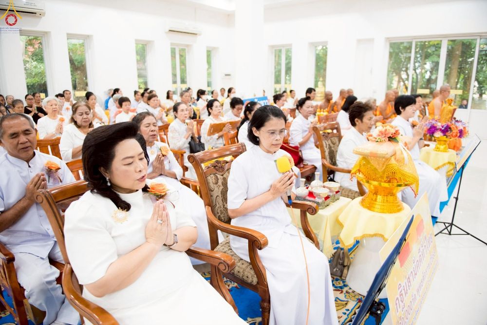 ภาพ No.277630:วันที่ 5 พฤศจิกายน พ.ศ. 2568 พิธีทอดกฐินสามัคคีทั่วไทย ณ วัดหัวถนนเหนือ ต.หัวถนน อ.ท่าตะโก จ.นครสวรรค์ โดยคณะศิษยานุศิษย์ บูชาธรรม 81 ปี หลวงพ่อธัมมชโย