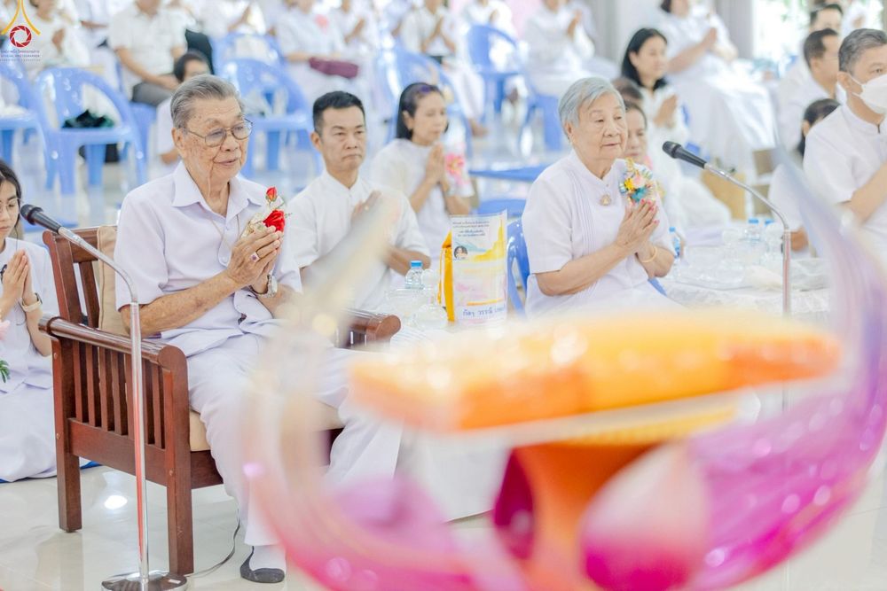 ภาพ No.246831:วันอาทิตย์ที่ 14 กันยายน พ.ศ. 2568 พิธีทอดผ้าป่า ซื้อดิน ปรับพื้นที่ลานธรรม  และพิธีกลั่นแผ่นดิน โปรยทราย สถาปนาองค์พระเจดีย์ เพื่อสร้างสันติภาพโลก  ณ ศูนย์ปฏิบัติธรรมสระบุรี อ.พระพุทธบาท จ.สระบุรี