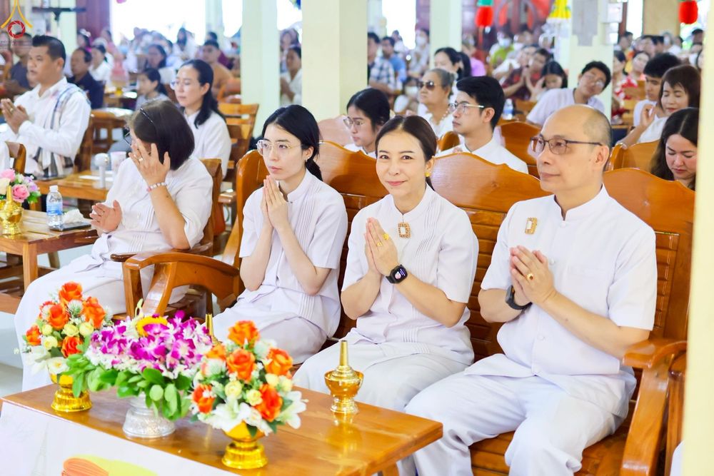 ภาพ No.253865:วันที่ 12 ตุลาคม พ.ศ. 2568 พิธีทอดกฐินสามัคคีทั่วไทย 30,000 วัด โดยคณะศิษยานุศิษย์ บูชาธรรม 81 ปี หลวงพ่อธัมมชโย ณ วัดหนองพะวา ต.บางบุตร อ.บ้านค่าย จ.ระยอง