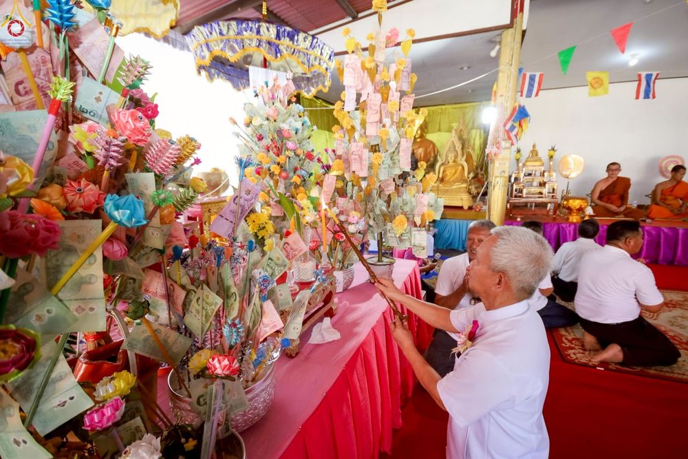 ภาพ No.269688:วันที่ 25 ตุลาคม พ.ศ. 2568 พิธีทอดกฐินสามัคคีทั่วไทย ณ วัดบ้านนาจาน ต.หนองกะท้าว  อ.นครไทย จ.พิษณุโลก โดยคณะศิษยานุศิษย์ บูชาธรรม 81 ปี หลวงพ่อธัมมชโย