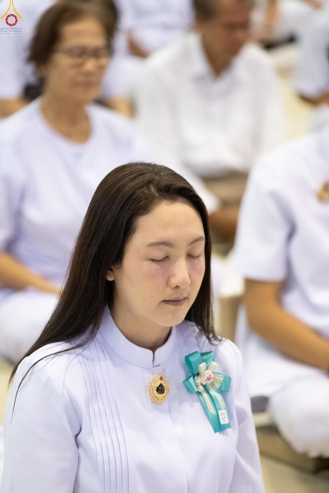 ภาพ No.323628:วันที่ 22 เมษายน พ.ศ.2569(วันคุ้มครองโลก) งานถวายมหาสังฆทาน 40,000 กว่าวัดทั่วประเทศ พิธีภาคสาย ปฏิบัติธรรม ,  พิธีมอบปัจจัยช่วยเหลือครู 4 จังหวัดชายแดนภาคใต้