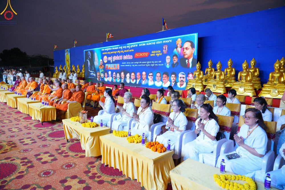 ภาพ No.212817:วันอาทิตย์ที่ 23 มีนาคม พ.ศ. 2568 ❖ คณะสงฆ์นานาชาติส่งมอบพระประธาน 108 องค์ ทั่วอินเดียรำลึกชาตกาล 134 ปี ดร.อัมเบดการ์