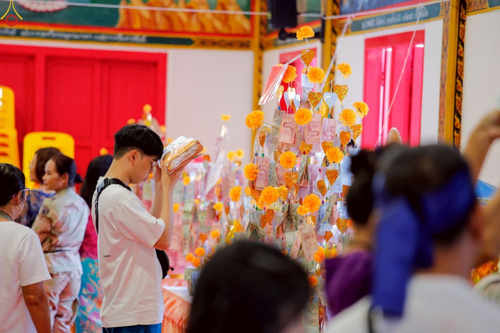 ภาพ No.260368:วันที่ 19 ตุลาคม พ.ศ. 2568 พิธีทอดกฐินสามัคคีทั่วไทย 30,000 วัด โดยคณะศิษยานุศิษย์ บูชาธรรม 81 ปี หลวงพ่อธัมมชโย ณ วัดไชยธาราราม ต.ฉลอง อ.เมืองภูเก็ต จ.ภูเก็ต