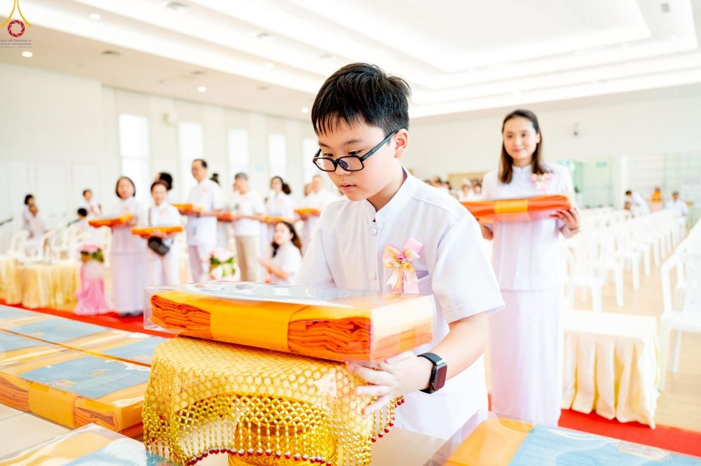 ภาพ No.254234:วันที่ 12 ตุลาคม พ.ศ. 2568 พิธีทอดกฐินสามัคคีวัดพระธรรมกายสิงคโปร์  新加坡法身寺功德衣法会 Dhammakaya Centre Singapore Kathina Ceremony  