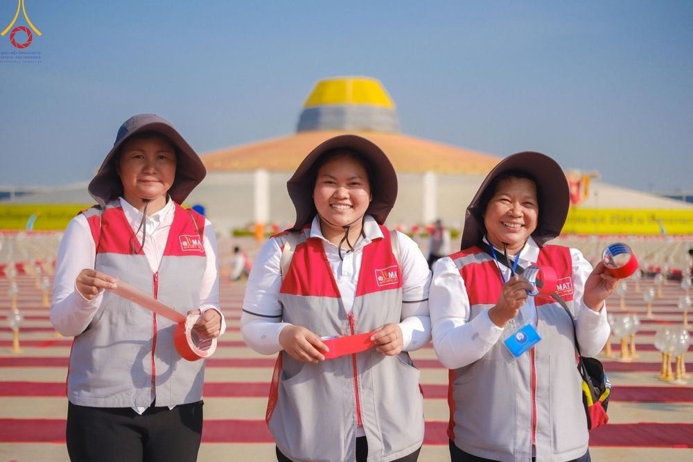 ภาพ No.208233:V.55 สารพัดV สารพัดดี ที่วัดพระธรรมกาย ในโครงการธรรมยาตรา กตัญญูบูชา มหาปูชนียาจารย์ พระมงคลเทพมุนี (สด จนฺทสโร) พระผู้ปราบมาร อนุสรณ์สถาน 7 แห่ง ปีที่ 13 ระหว่างวันที่ 2-31 มกราคม พ.ศ. 2568