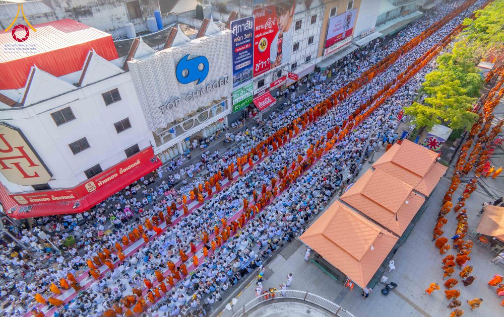 ภาพ No.312857:วันอาทิตย์ที่ 8 มีนาคม พ.ศ.2569 ทำบุญเมืองนครราชสีมา 558 ปี ตักบาตรพระ 10,000 รูป (ภาพชุดที่ 2)