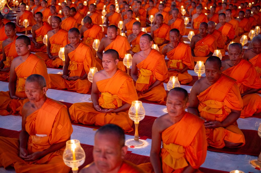 ภาพ No.292133:วันที่ 10 มกราคม พ.ศ. 2569 พิธีจุดประทีปถวายเป็นพุทธบูชา และบูชาธรรมมหาปูชนียาจารย์  ณ อนุสรณ์สถานคลองบางนางแท่น อ.สามพราน จ.นครปฐม ในโครงการธรรมยาตรา กตัญญูบูชา มหาปูชนียาจารย์ พระมงคลเทพมุนี(สด จนฺทสโร) พระผู้ปราบมาร อนุสรณ์สถาน 7 แห่ง ปีที่ 14