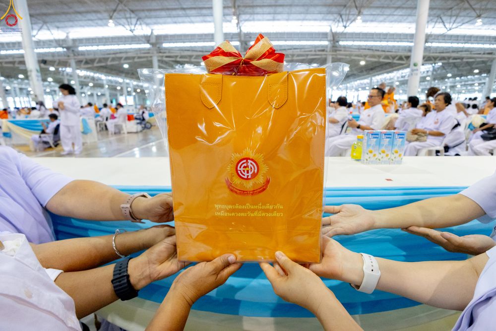 ภาพ No.342275:วันอาทิตย์ที่ 2 สิงหาคม พ.ศ.2569 พิธีถวายไทยธรรม คณะสงฆ์ 2,000 กว่าวัด ทั่วประเทศ, พิธีถวายไทยธรรม คณะสงฆ์ 323 วัด 4 จังหวัดชายแดนใต้ ณ สภาธรรมกายสากล วัดพระธรรมกาย