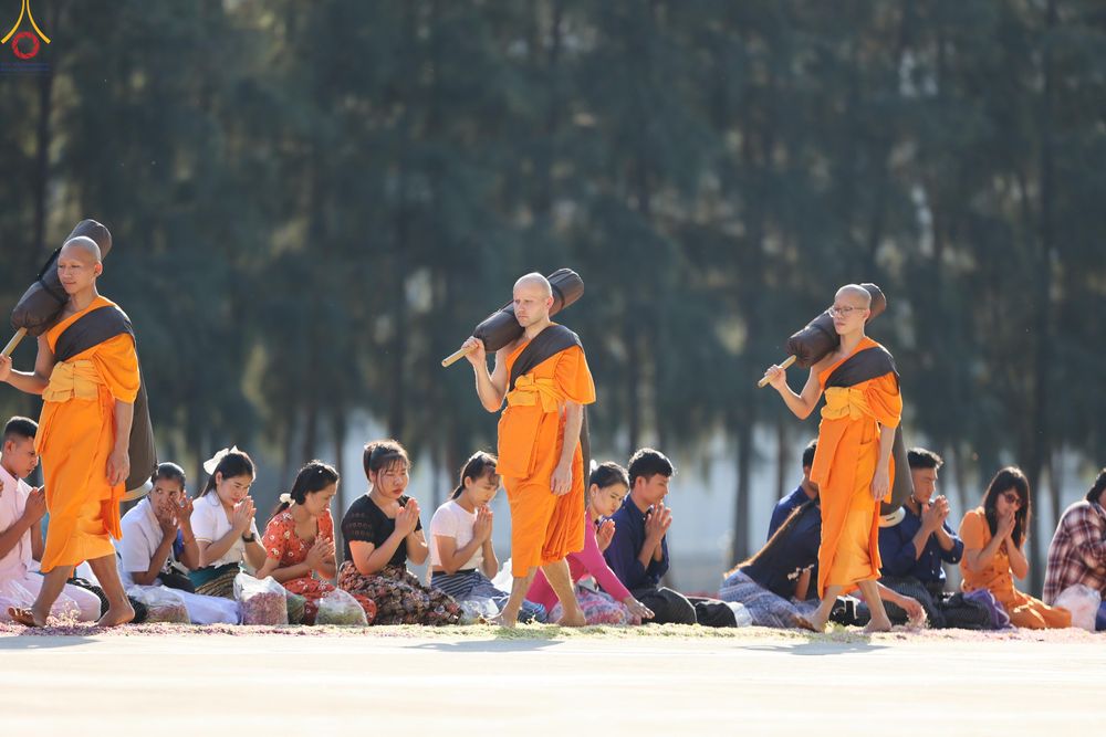 ภาพ No.287012:วันที่ 2 มกราคม พ.ศ.2569 พิธีต้อนรับพระธรรมยาตรา ครั้งที่ 1 (ภาพชุดที่ 2) ณ วัดพระธรรมกาย (วิหารหลวงปู่ - พระมหาธรรมกายเจดีย์)