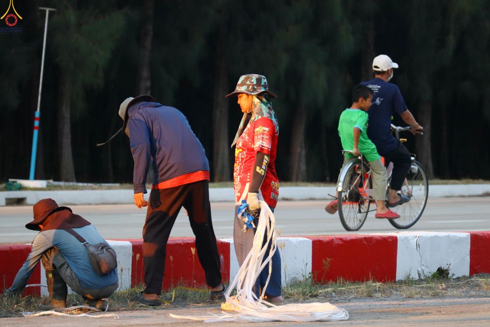 ภาพ No.320972:วันที่ 9 เมษายน พ.ศ.2569 การเตรียมงานจราจร เพื่องานถวายมหาสังฆทาน 40,000 กว่าวัดทั่วประเทศ วันคุ้มครองโลก 22 เมษายน พ.ศ.2569 วัดพระธรรมกาย