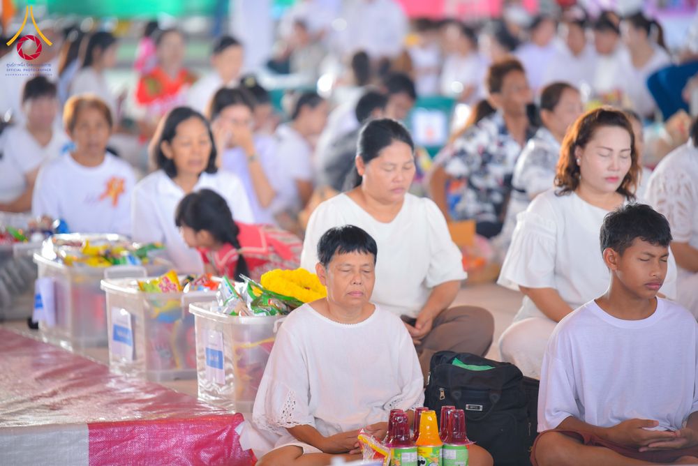 ภาพ No.320715:วันที่ 11 เมษายน พ.ศ.2569 พิธีตักบาตรฉลองสามเณรใหม่ โครงการบรรพชาสามเณรกล้าตะวัน ณ มหารัตนวิหาคด คอร์ 25 ชั้น 2 วัดพระธรรมกาย