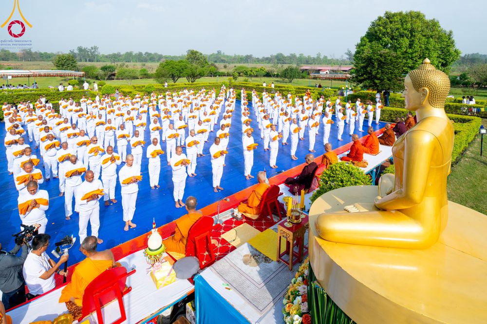 ภาพ No.314102:วันจันทร์ที่ 16 มีนาคม พ.ศ. 2569 พิธีเวียนเทียนประทักษิณ และพิธีบรรพชาสามเณร 500 รูป ณ วิหารมายาเทวี ประเทศเนปาล
