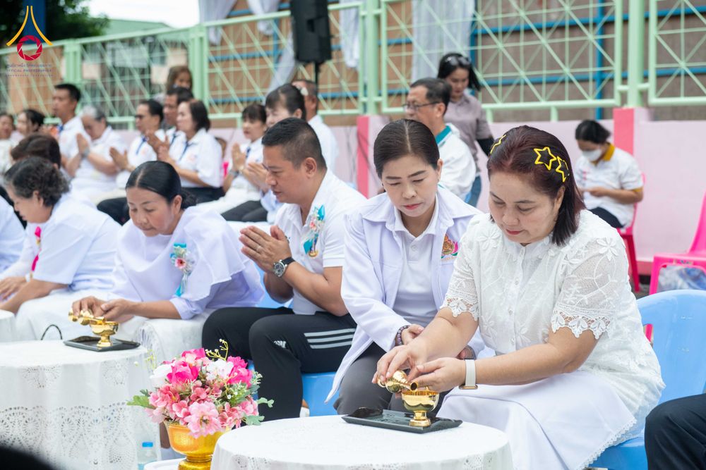 ภาพ No.350024:วันที่ 17 กันยายน พ.ศ. 2569 พิธีตักบาตรเข้าพรรษา 109 รูป ถวายเป็นพระราชกุศลสมเด็จพระบรมราชชนนีพันปีหลวง  ณ โรงเรียนสังข์อ่ำวิทยา อำเภอคลองหลวง จังหวัดปทุมธานี